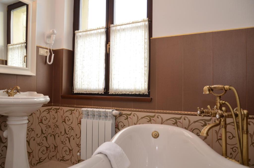 Chateau Royal Hotel Березовка Номер фото